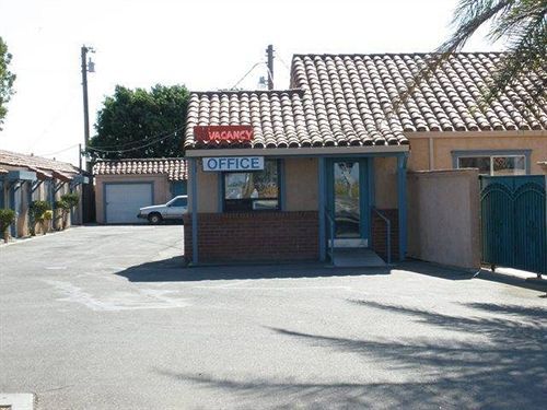 Hamlet Motel Newman Экстерьер фото