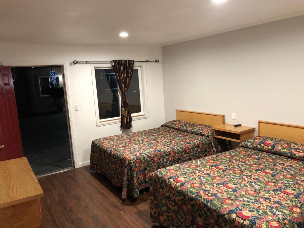 Hamlet Motel Newman Экстерьер фото