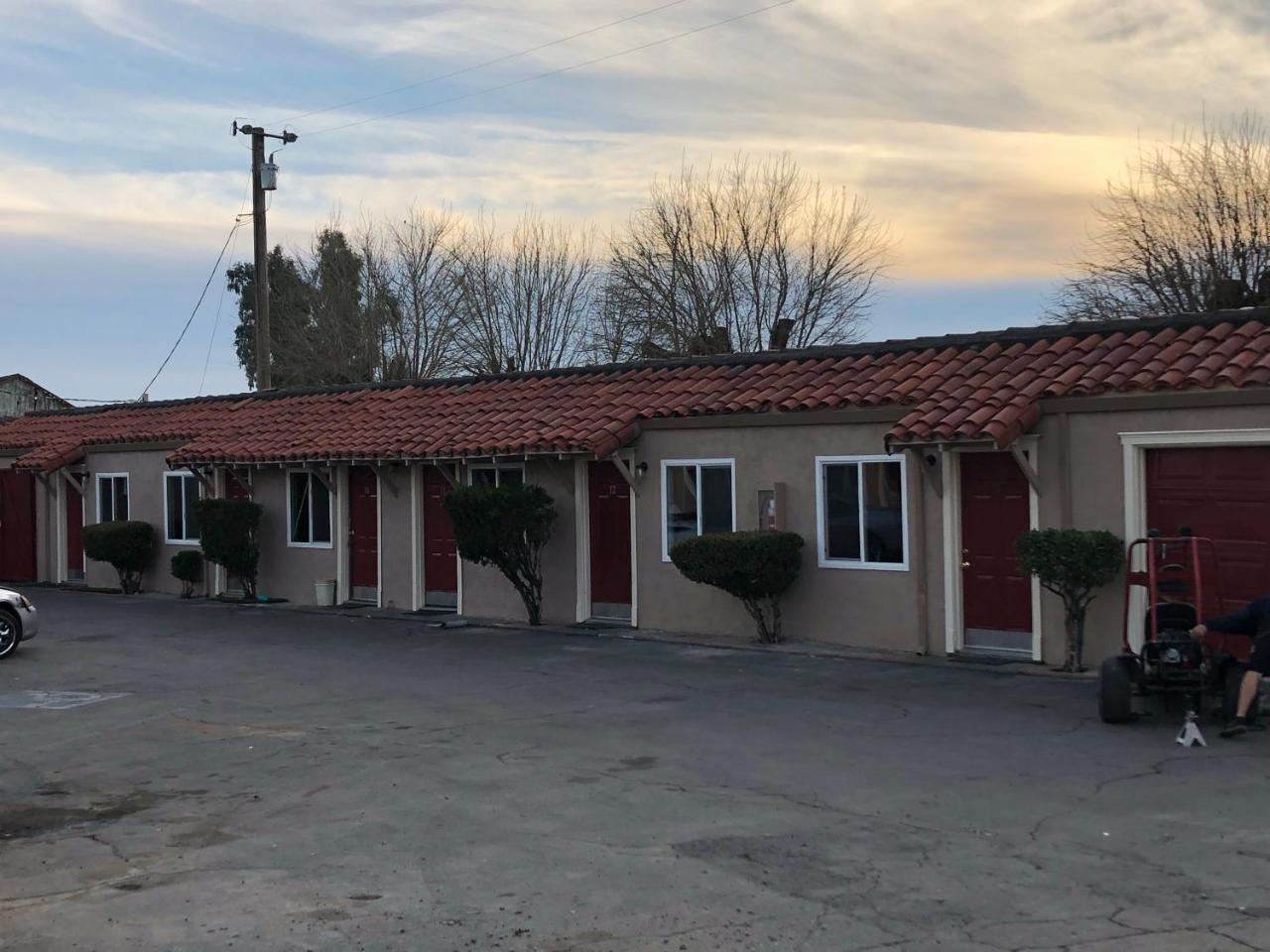 Hamlet Motel Newman Экстерьер фото