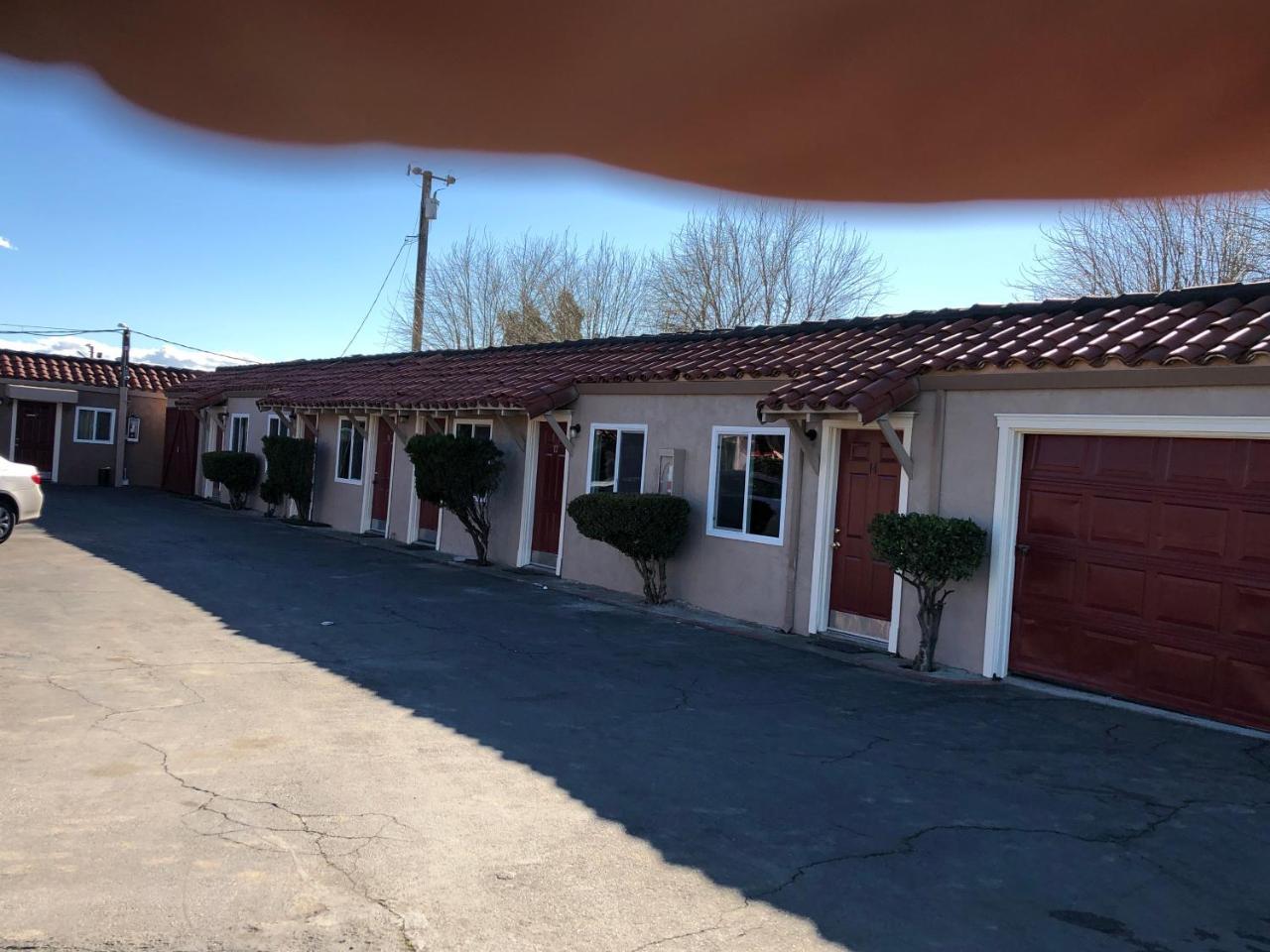 Hamlet Motel Newman Экстерьер фото